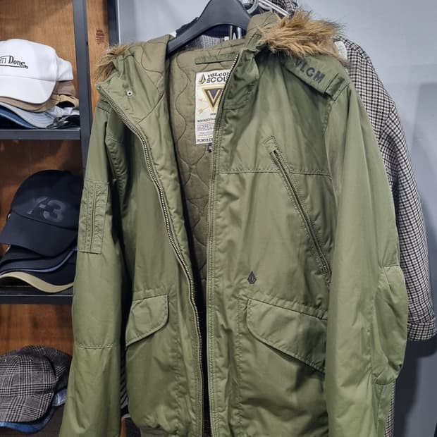 볼컴 희귀템 카키색 MA-1 항공점퍼 105size 상태매우좋음