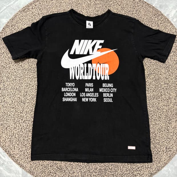 나이키 월드투어 반팔티