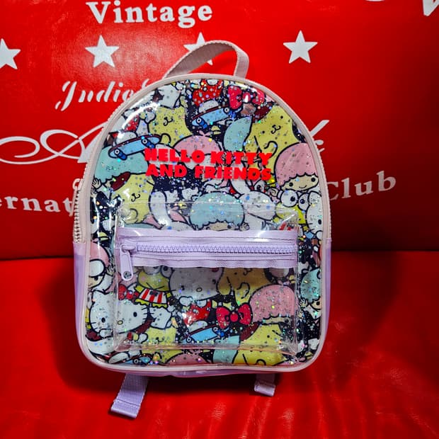 헬로우키티 x 자라 미니 백팩 Free