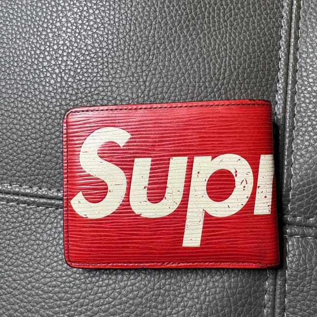 슈프림 루이비통 반 지갑