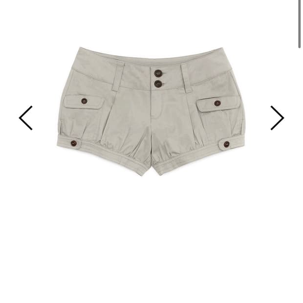 허그유어스킨 Pumkin flap shorts (Beige)