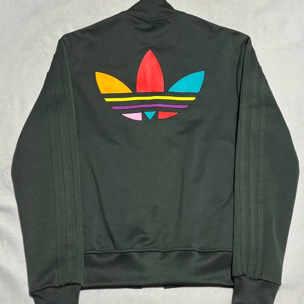 🫶🏻 아디다스 퍼렐 윌리엄스 카키 트랙탑 🫶🏻