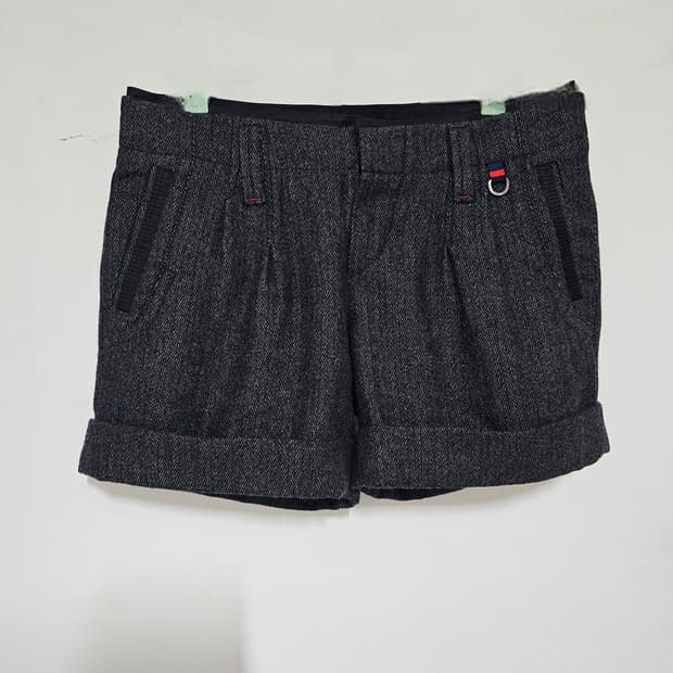 A6 모혼방 블랙진그레이 반바지. M. 28인치