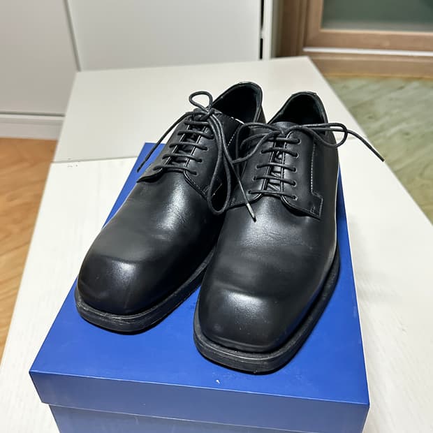 코스 스퀘어토 더비부츠 41