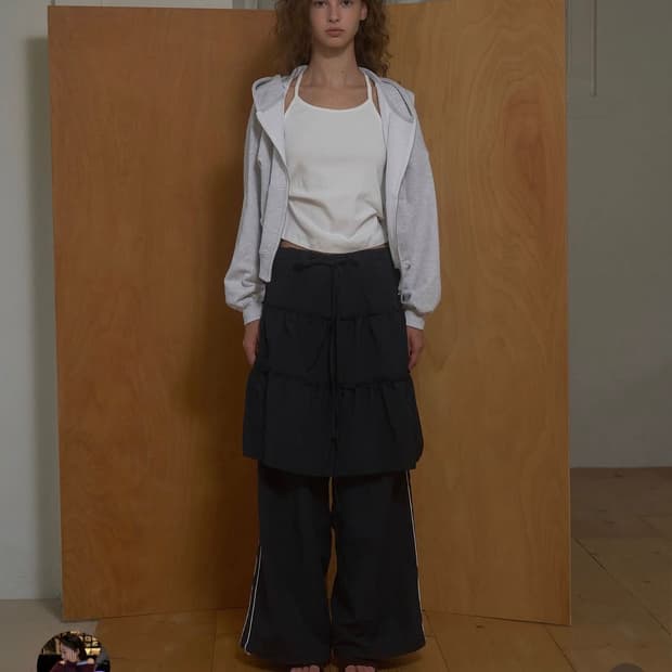 새상품 바이무드 bymood rough midi skirt navy