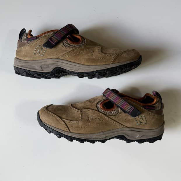 뉴발란스 WW7330L 스웨이드 워킹슈즈 - 250사이즈