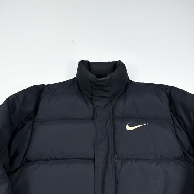 나이키 스우시 레트로 블랙 푸퍼 패딩 점퍼 (실측 XL)