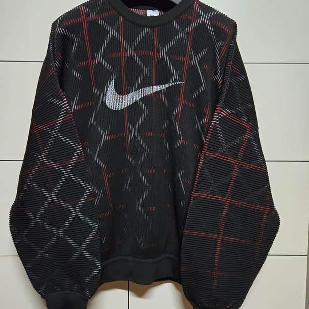 나이키랩 이태리 클래식 스포츠 체크 니트 크루넥