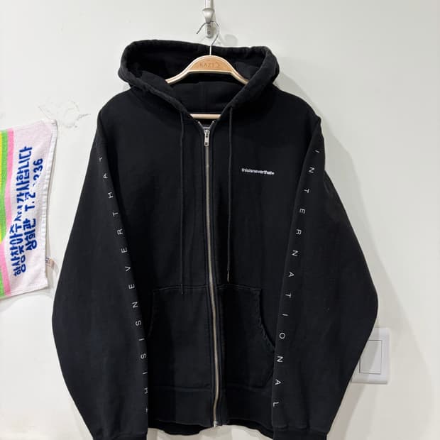 36. 디스이즈네버댓 후드집업