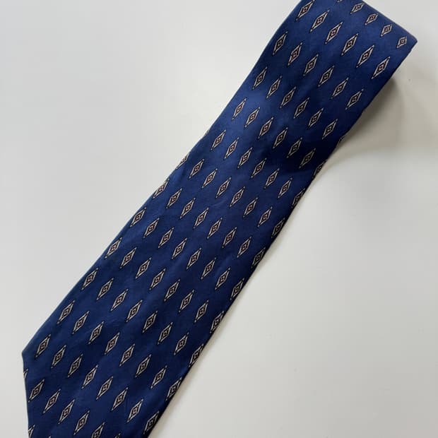 지방시 (GIVENCHI) 명품 실크 넥타이 9.7cm