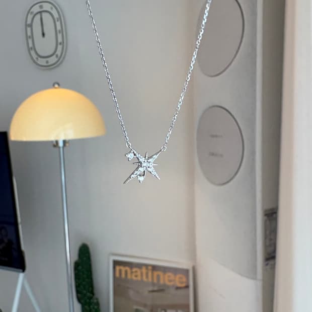 반짝반짝 빛나는 안나수이 14k 화이트골드 목걸이✨