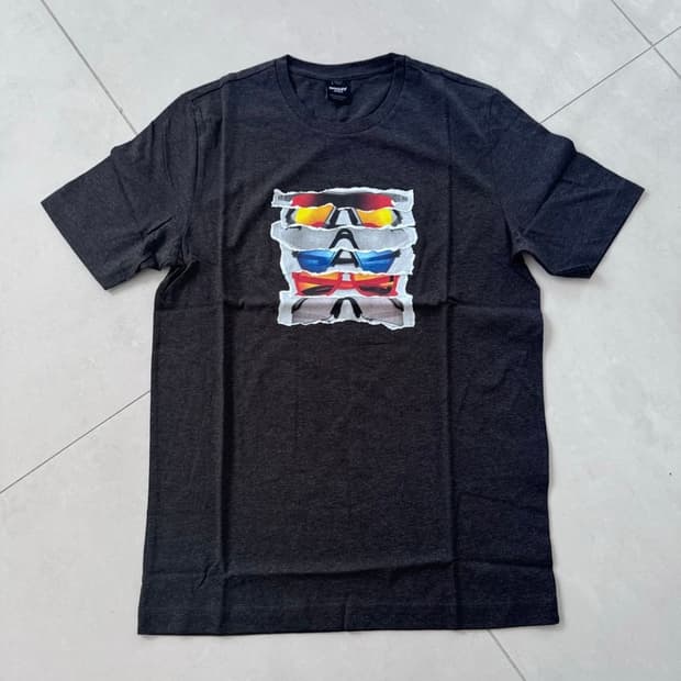 last one/oakley sunglasses print tee 457