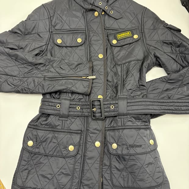 바버 퀼튕 자켓 uk8