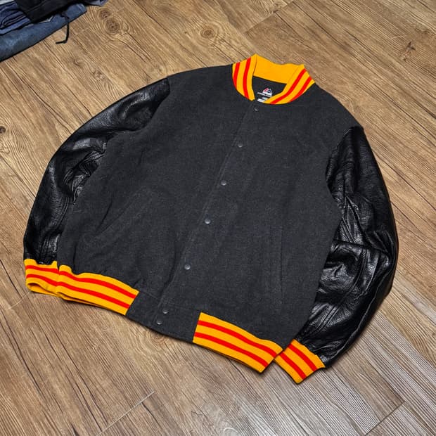 [L] 마제스틱 쿨베이스 울 바시티 자켓