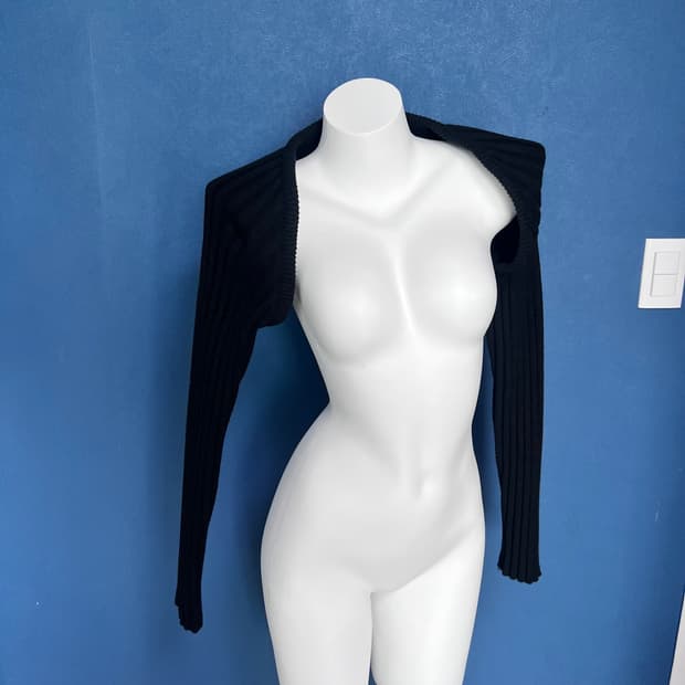 빈티지 블랙 암워머