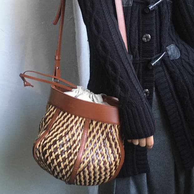 A.P.C. 아페쎄 라탄 가란스 버킷백