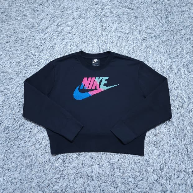 나이키) L 여자 크롭맨투맨 롱슬리브 탑 / 왕눈이샵