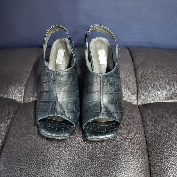 가죽 크록커다일 패턴 오픈토