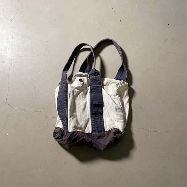 어 리인카네이션 키 Tote Bag