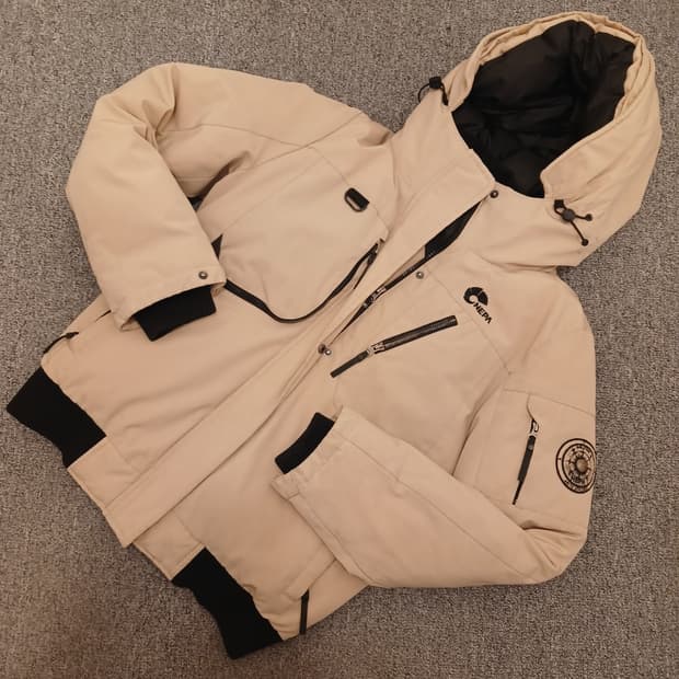 네파 덕다운 베이지 숏패딩