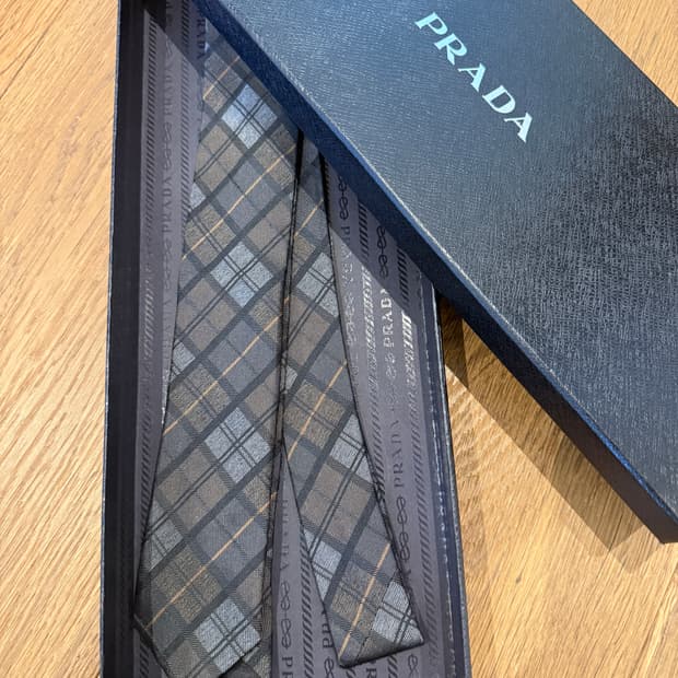새상품) 프라다 실크넥타이