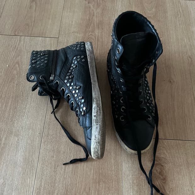 Ash 스터드 하이탑