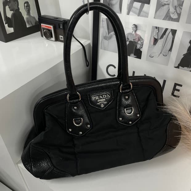 프라다 패딩 나일론 토트백