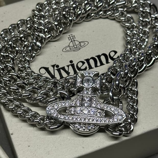풀박스) 비비안 웨스트우드 그라치엘라 체인 팔찌
