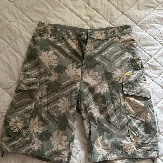 나이키 카키 리프 패턴 카고 하프 버뮤다 빈티지 팬츠
