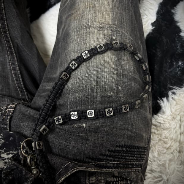 [Opium accessories ] Cross Stud Black Ch