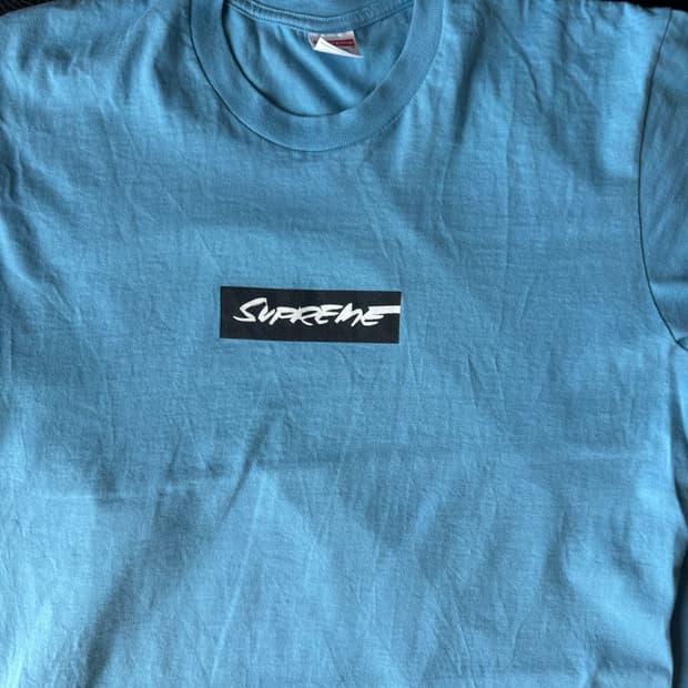 슈프림 하늘색 반팔 티셔츠 L
