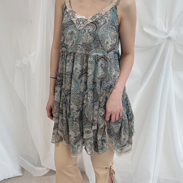 axes femme forest ethnic sleeveless ops