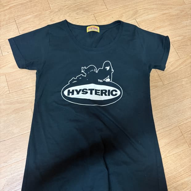 히스테릭 글래머 티