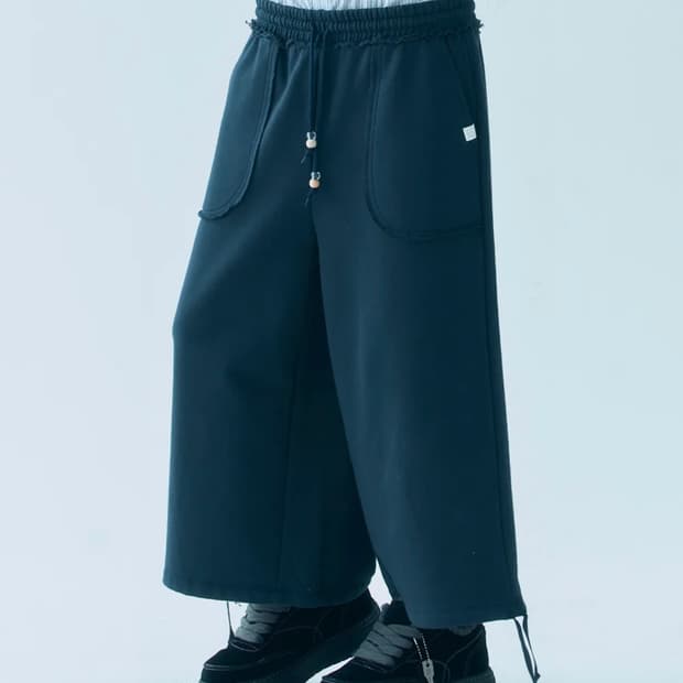 뚜오미오 BERMUDA SWEATPANTS [NAVY]