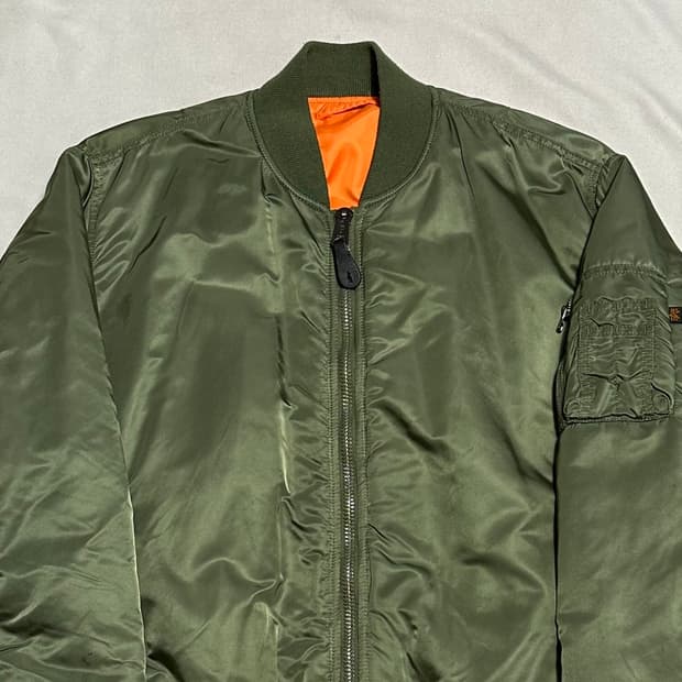 M 알파인더스트리 MA-1 리버시블 항공점퍼