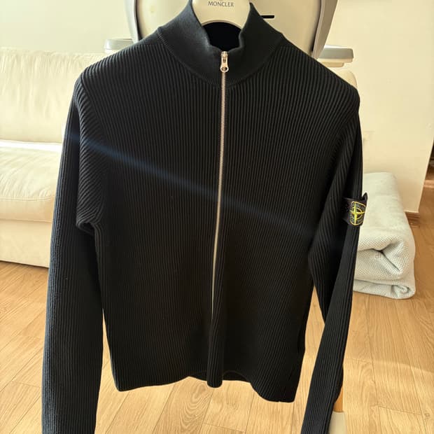 [M] 스톤아일랜드 블랙 니트 집업