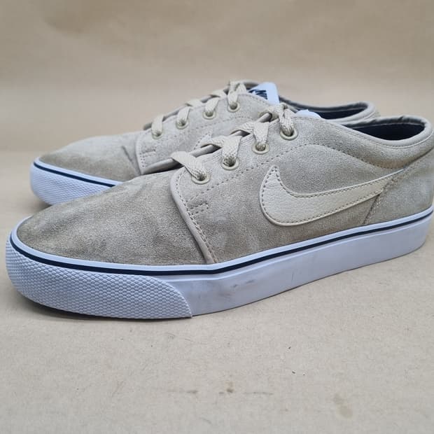 나이키 토키 로우 남성스니커즈255