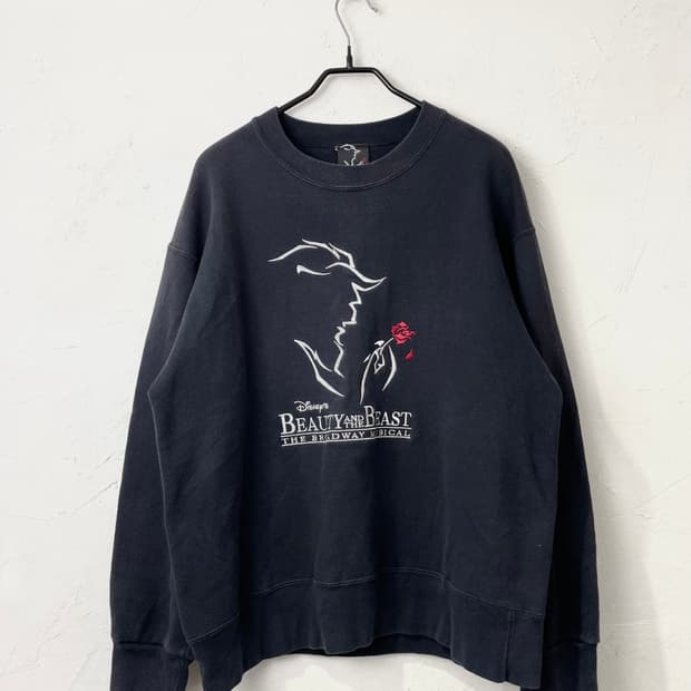 90s 미녀와 야수 스웻셔츠