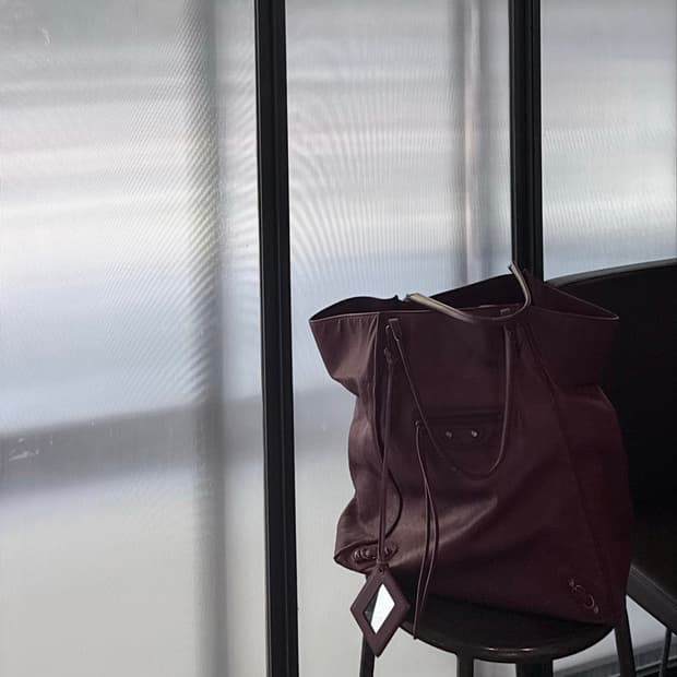 급전 판매) 발렌시아가 모터백 파피에르 버건디 와인색
