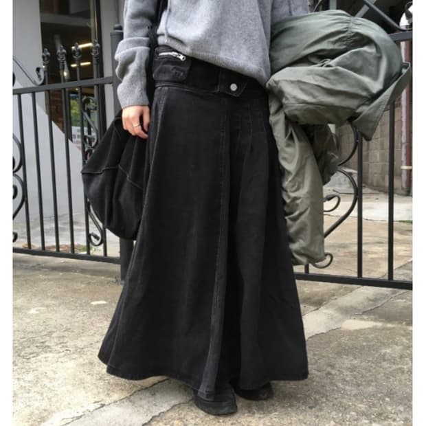포시아보브 Pocket Flare Black Denim Skirt M
