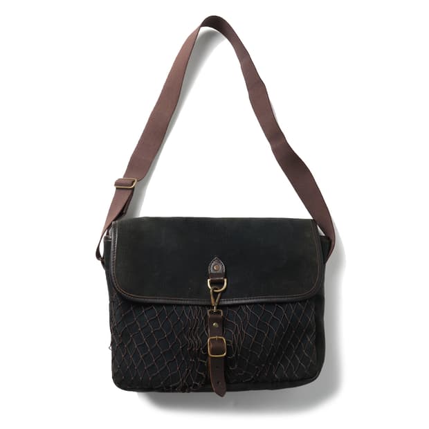 SOUTH2 WEST8 Fisherman Shoulder Bag