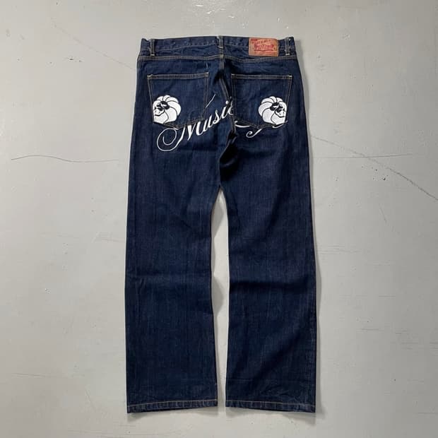 NESTA BRAND SELVAGE DENIM 