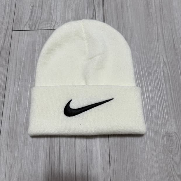 [F] 나이키 x 스투시 커프 비니 화이트