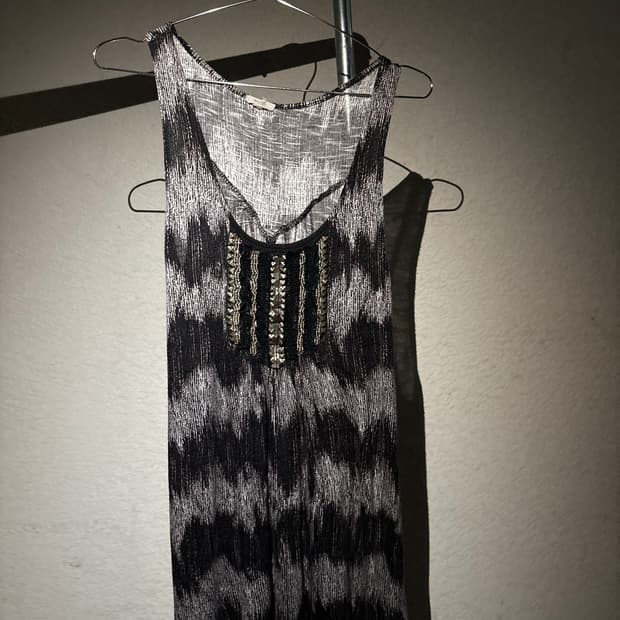 17 stud beads shirring sleeveless