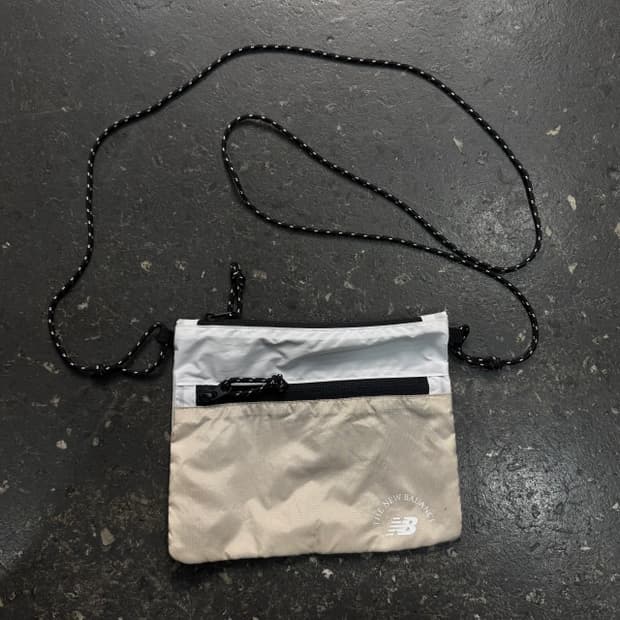 뉴발란스 크로스백 미니