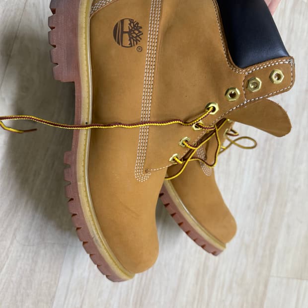 팀버랜드 6인치 265사이즈 판매