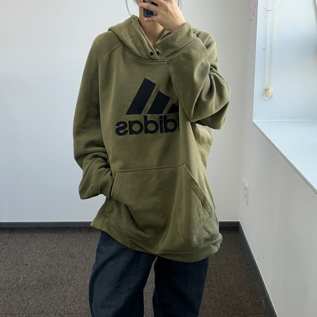 Adidas 빅 삼각로고 올리브 후드티