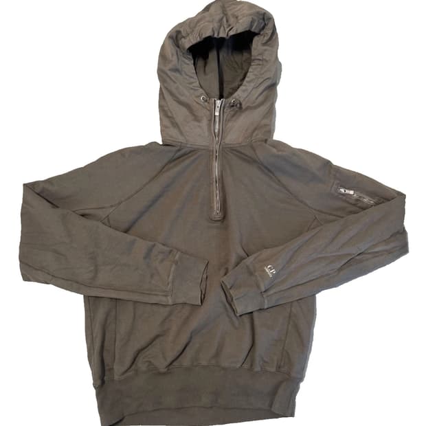 C.P. 컴퍼니 하프 집업 후디