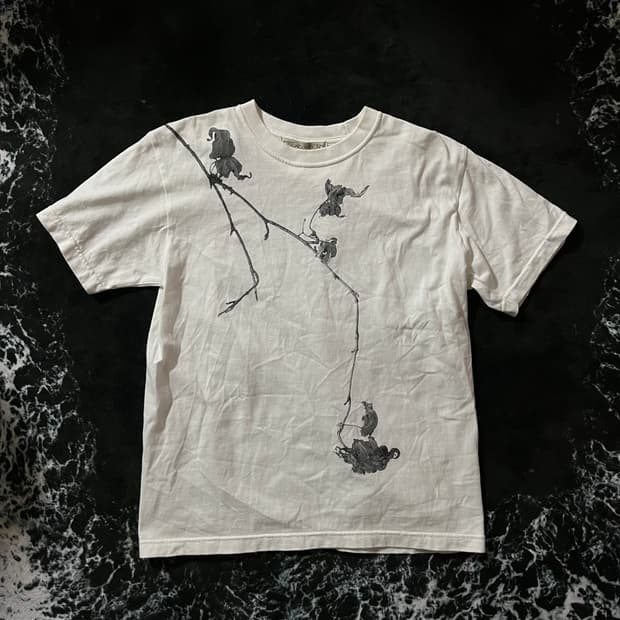 꽃 프린팅 반팔티