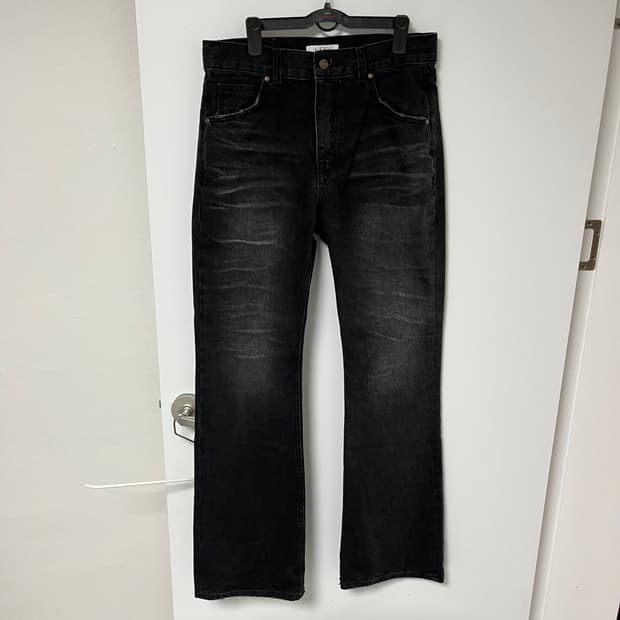 46 엘무드 흑청 부츠컷 데님